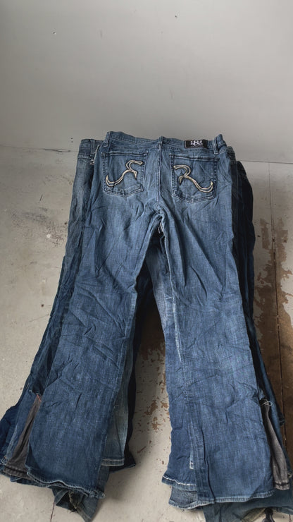 30 x Women's Y2K Embroidered Jeans